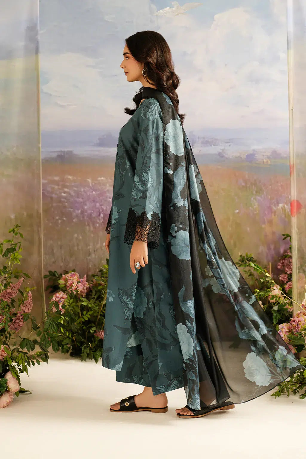 3-Piece Stitched Embroidered Lawn Suit With Chiffon Dupatta