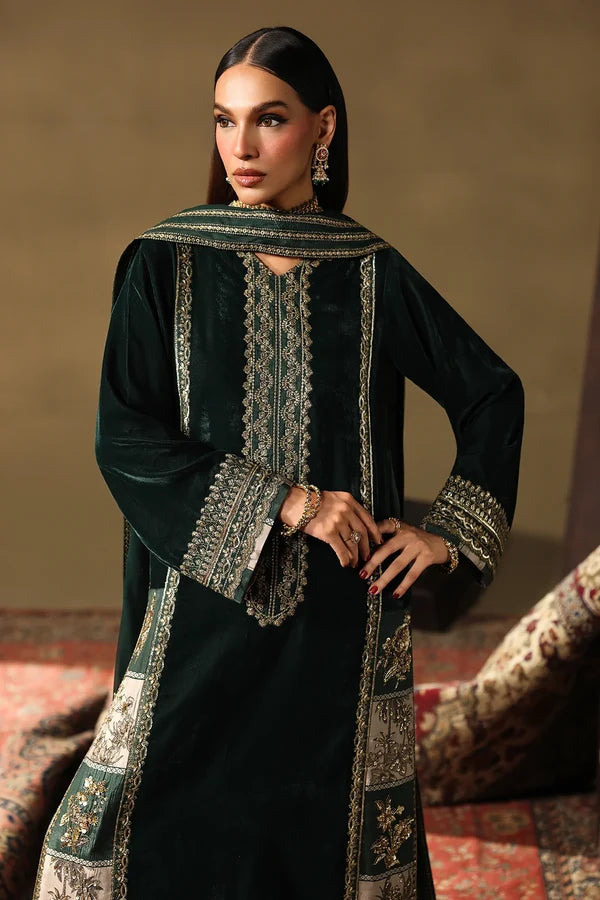 Bottle Green: Velvet Kurta Set with Gold Bordered Chiffon Dupatta | Ready To Wear