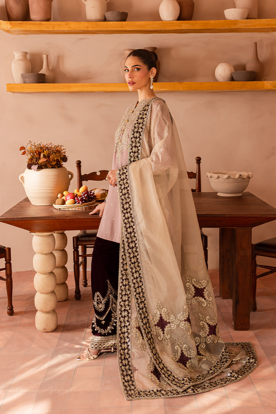 3 Piece Stitched Raw Silk Drees