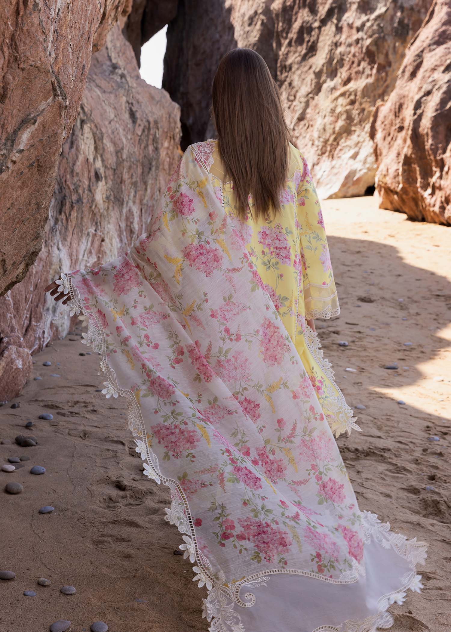 Luxury Printed Lawn Embroidered 3 Piece Suit