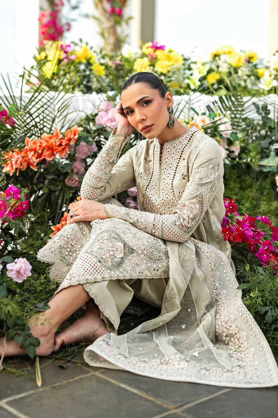 Light Sage: 03-Piece Cotton Suit With Organza Dupatta | Ready To Wear