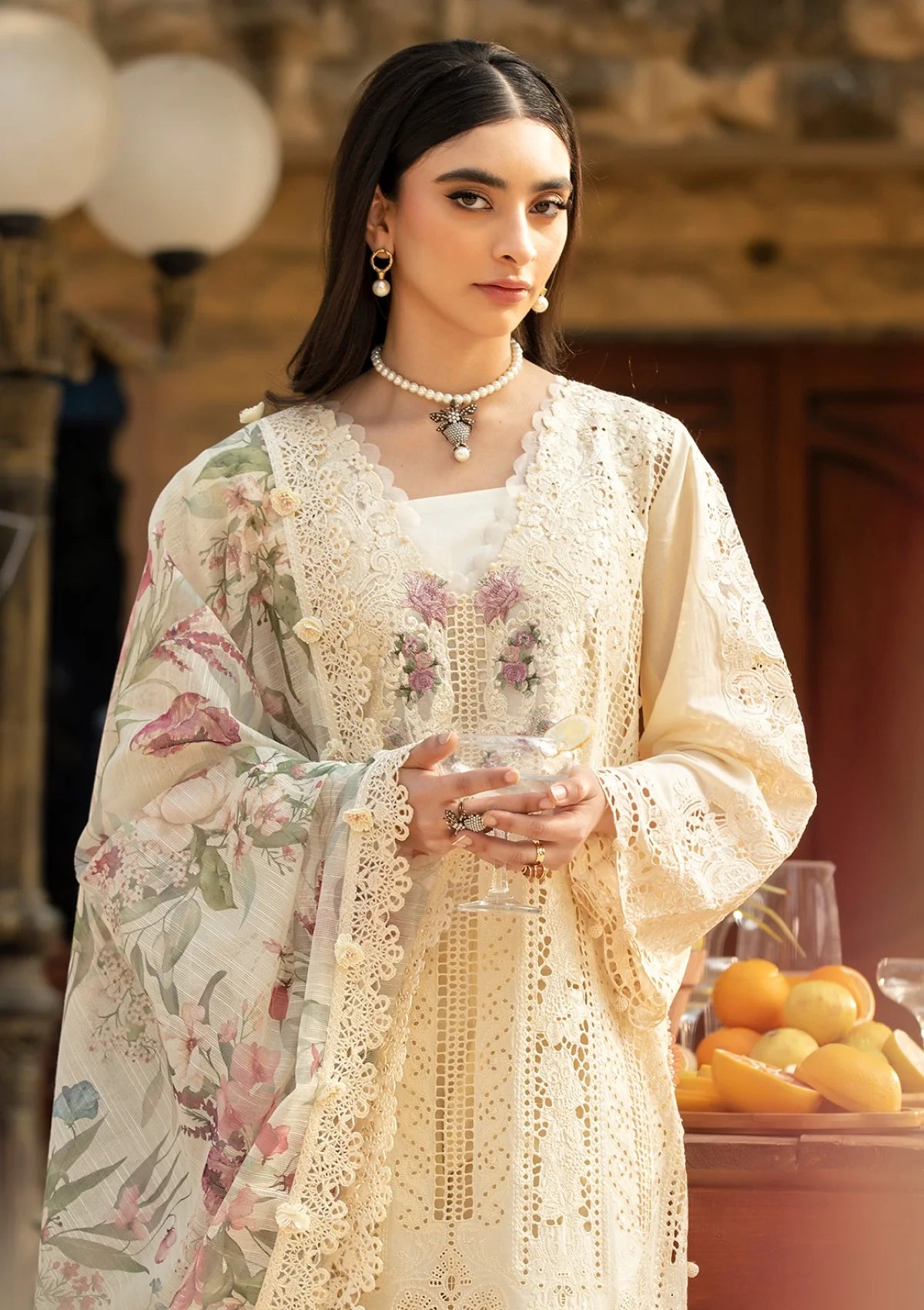 03-Piece Lawn Suit With Chiffon Dupatta | Ready Tii Wear