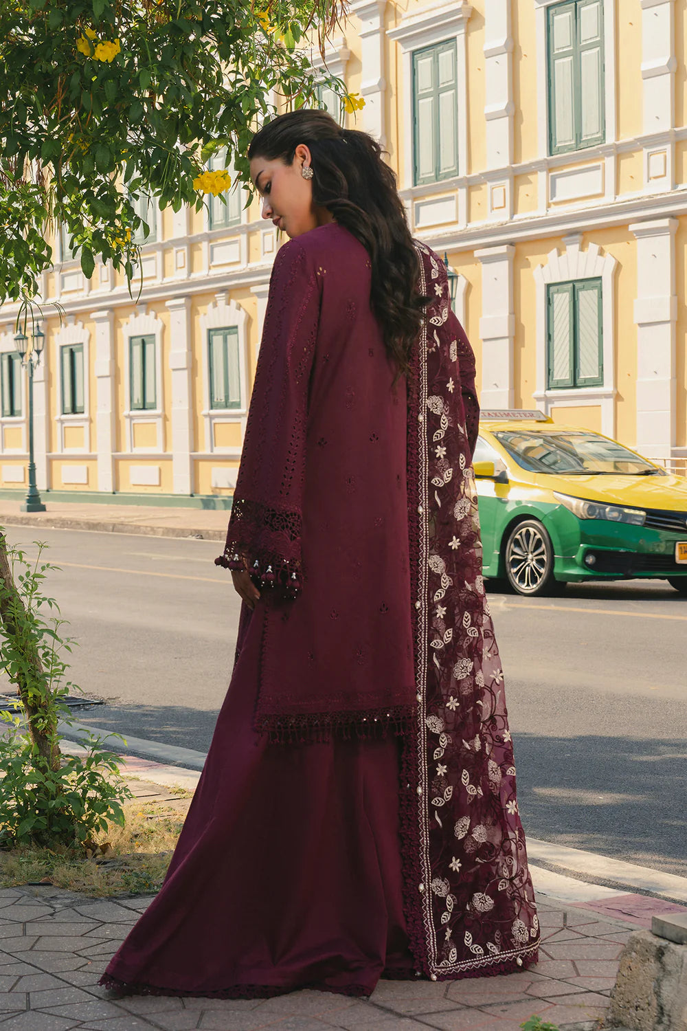 03-Piece Embroidered Lawn Suit With Net Dupatta | Ready To Wear