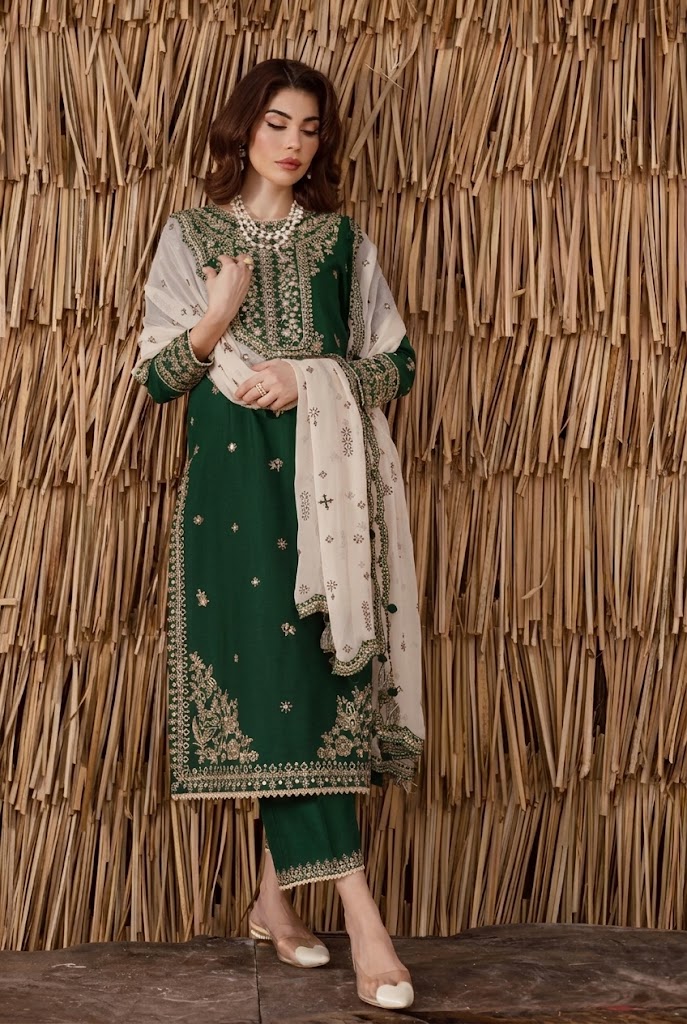 03-Piece Chiffon Suit With Embroidery | Ready To Wear