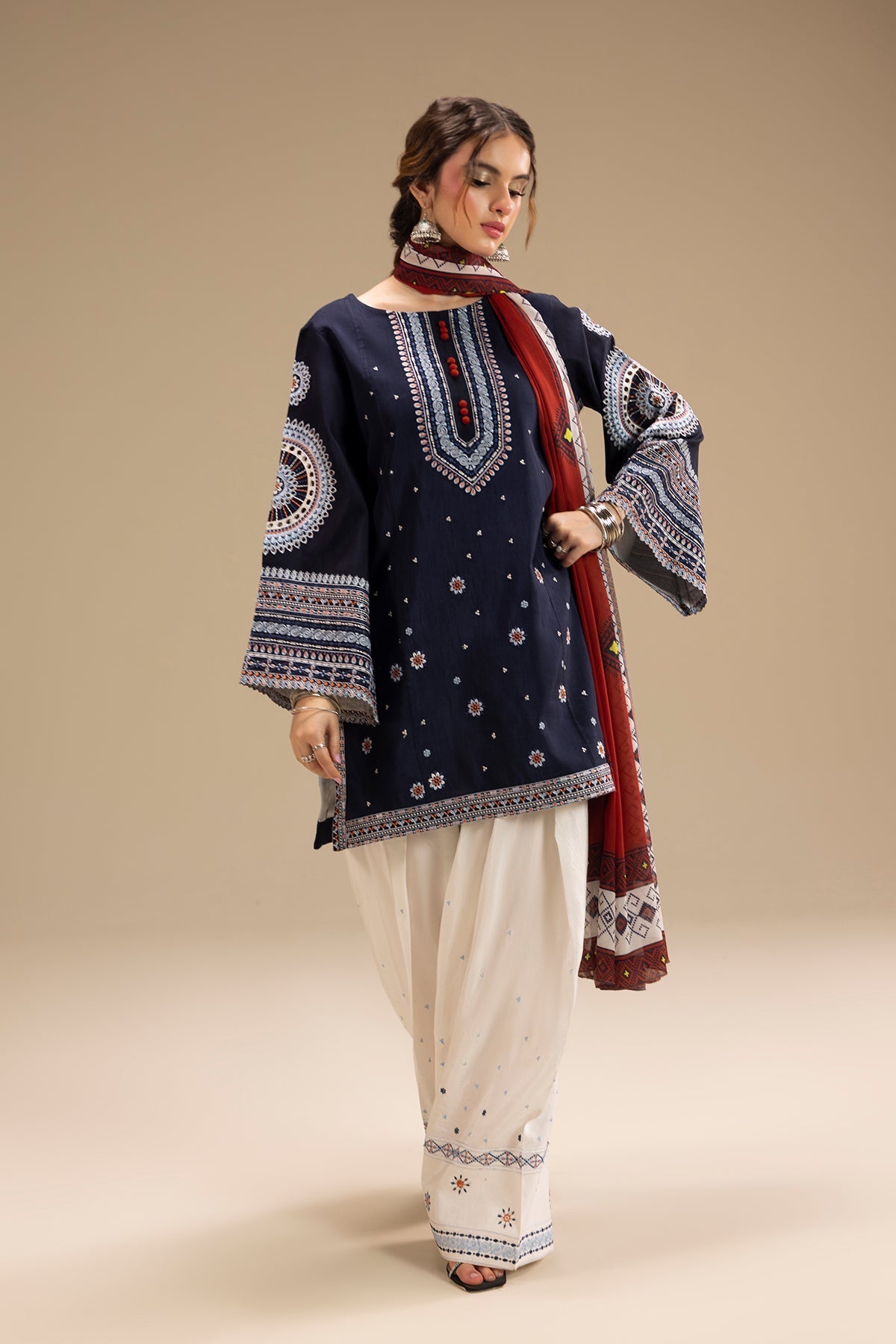 Dhanak Embroidered Luxury stitched 3-Piece Suit