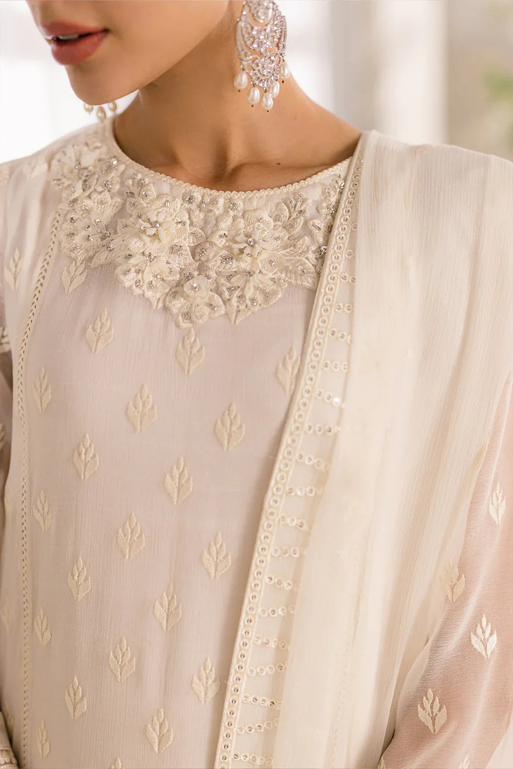 Ivory Elegance: 3 Piece - Classic White Kurta & Dupatta | Ready To Wear