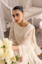 Ivory Elegance: 3 Piece - Classic White Kurta & Dupatta | Ready To Wear