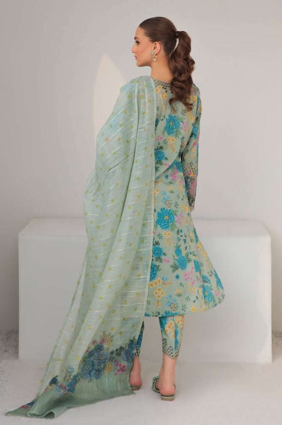 – Luxury Lawn Suit 2025