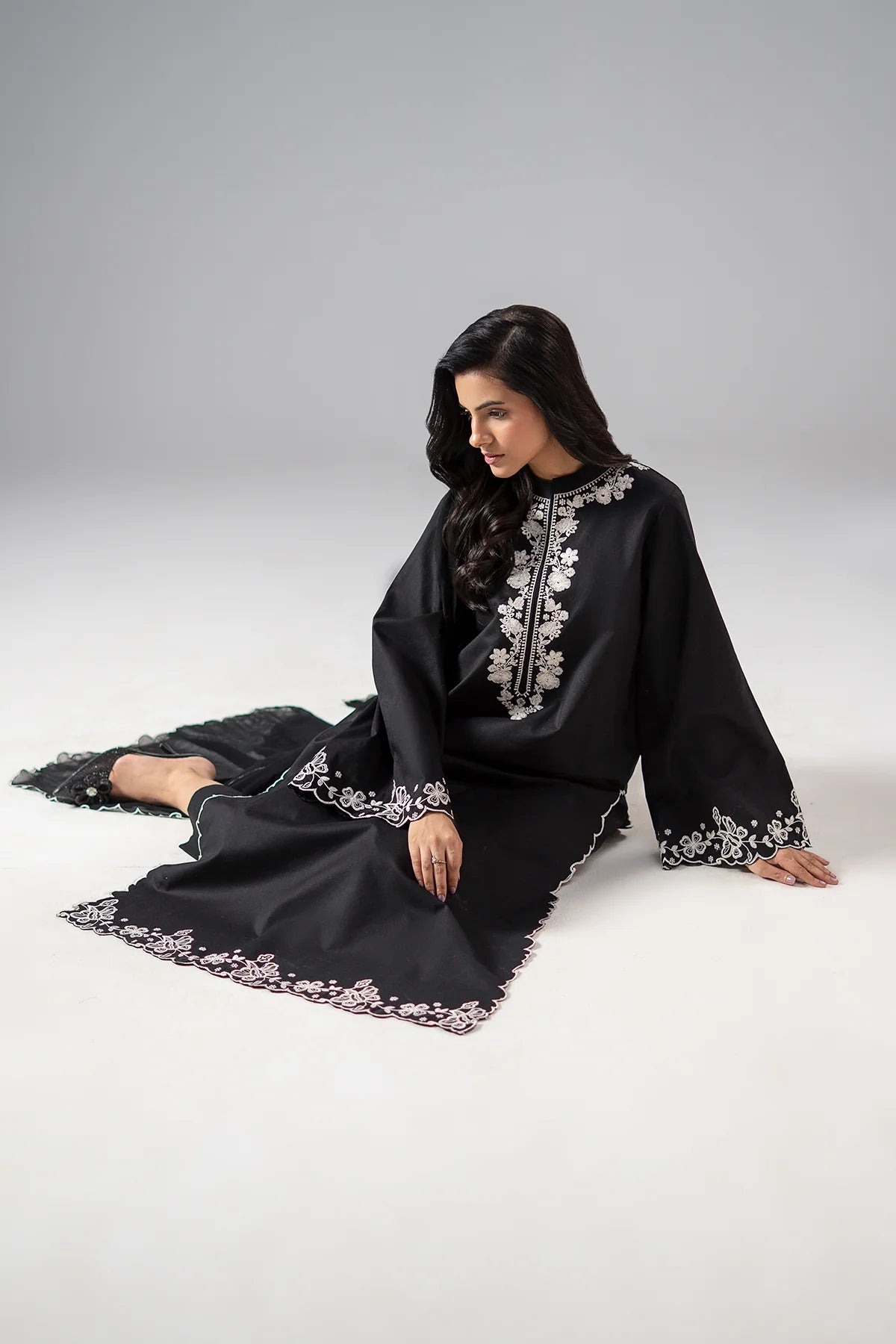 03-Piece Lawn Cotton Suit With Chiffon Dupatta | Ready To Wear