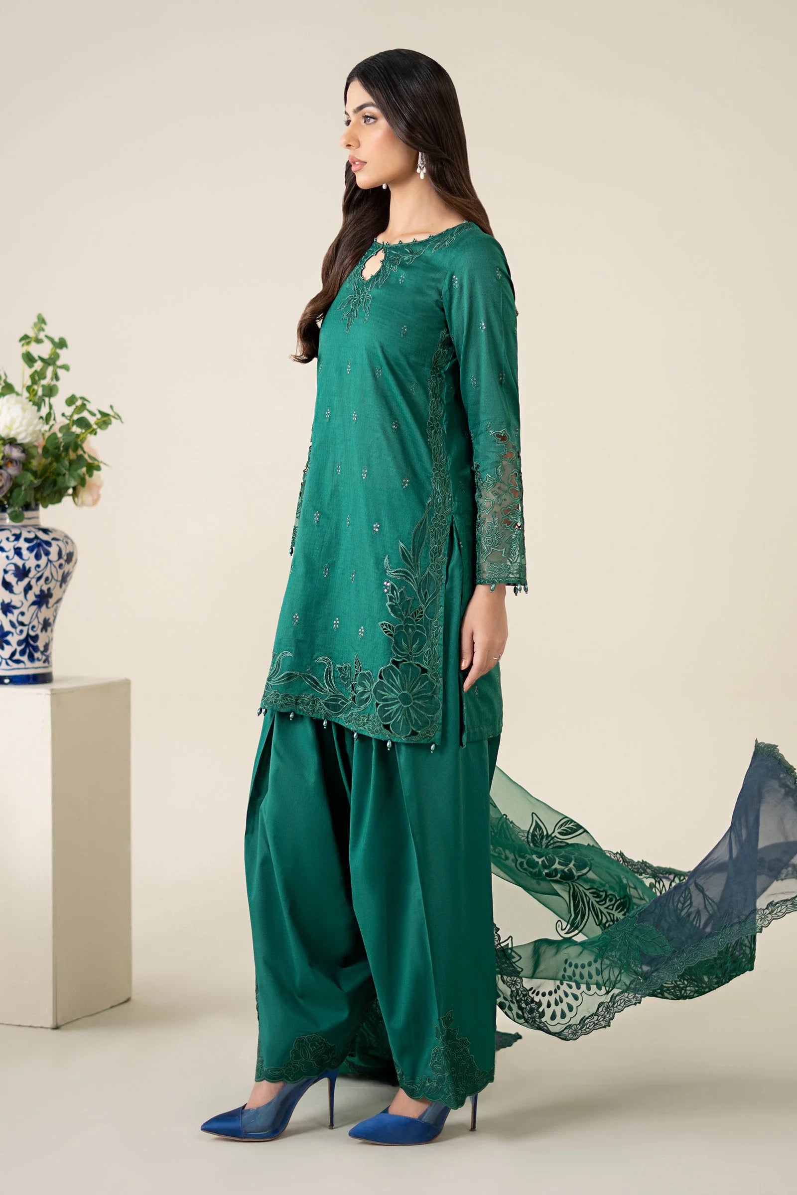 03-Piece Embroidered Raw Silk Suit With Organza Dupatta | Ready To Wear