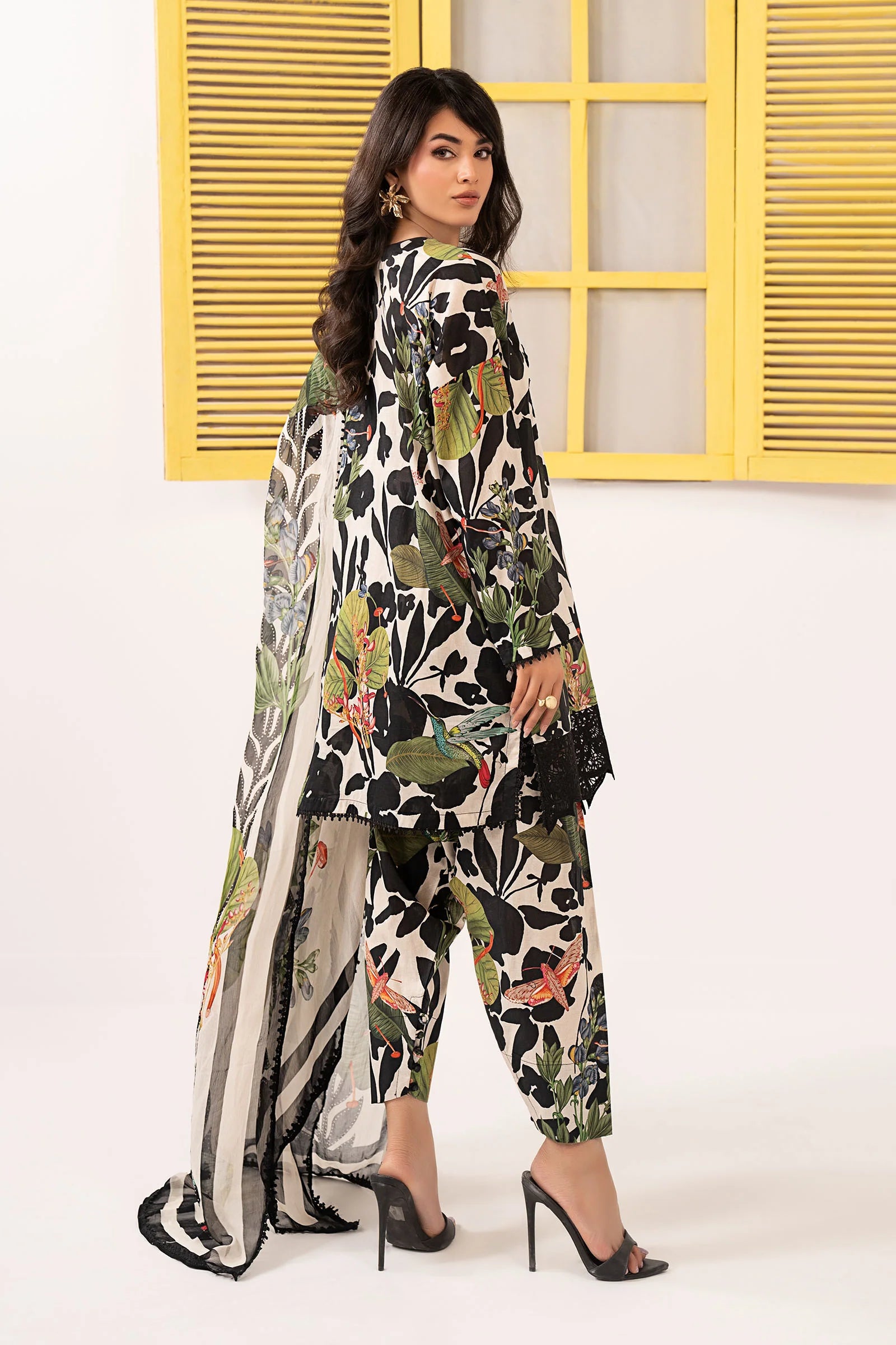 03-Piece Printed Lawn Suit With Embroidery | Ready To Wear