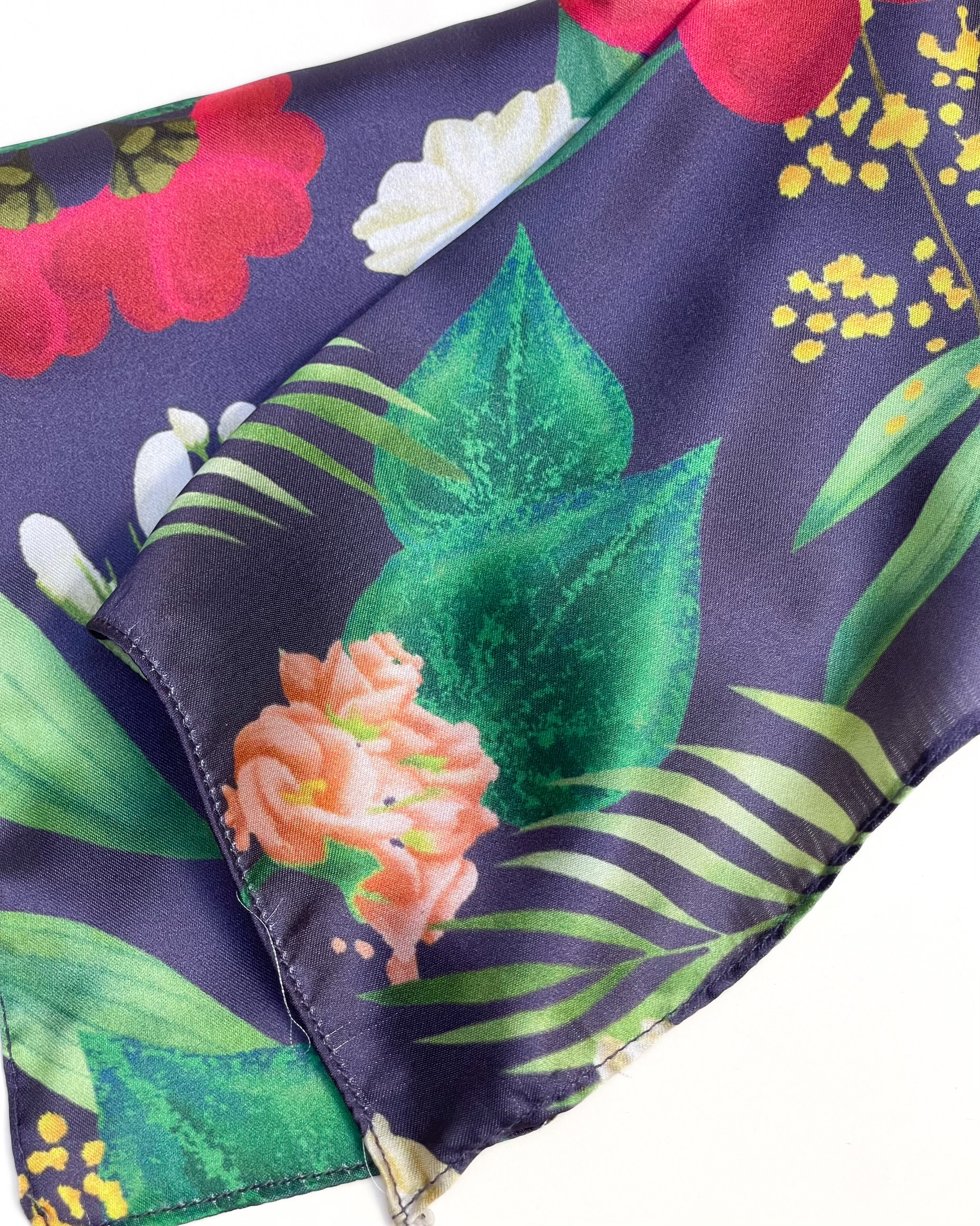 The Gulnar Pocket Square