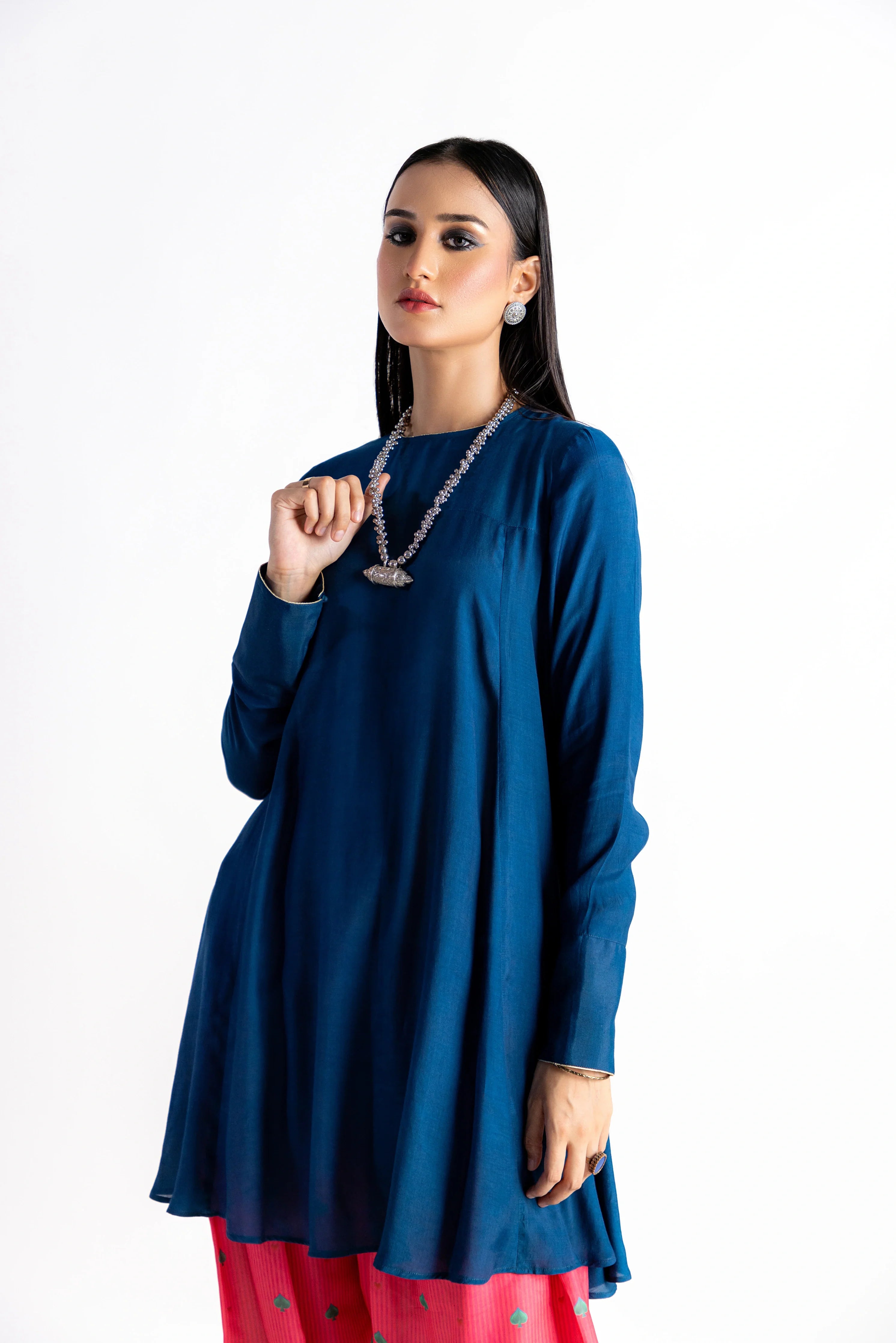 Sapphire Pishwaas