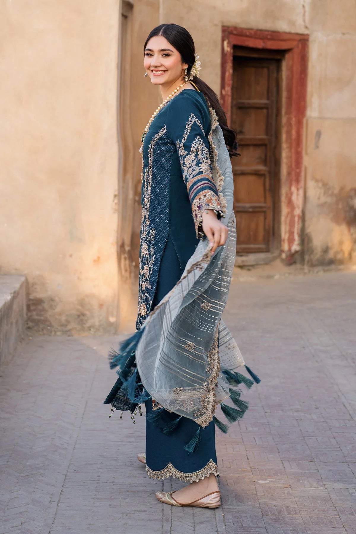 Peacock Blue: Embroidered Chiffon Suit WIth Organza Karandi Dupatta | Ready To Wear