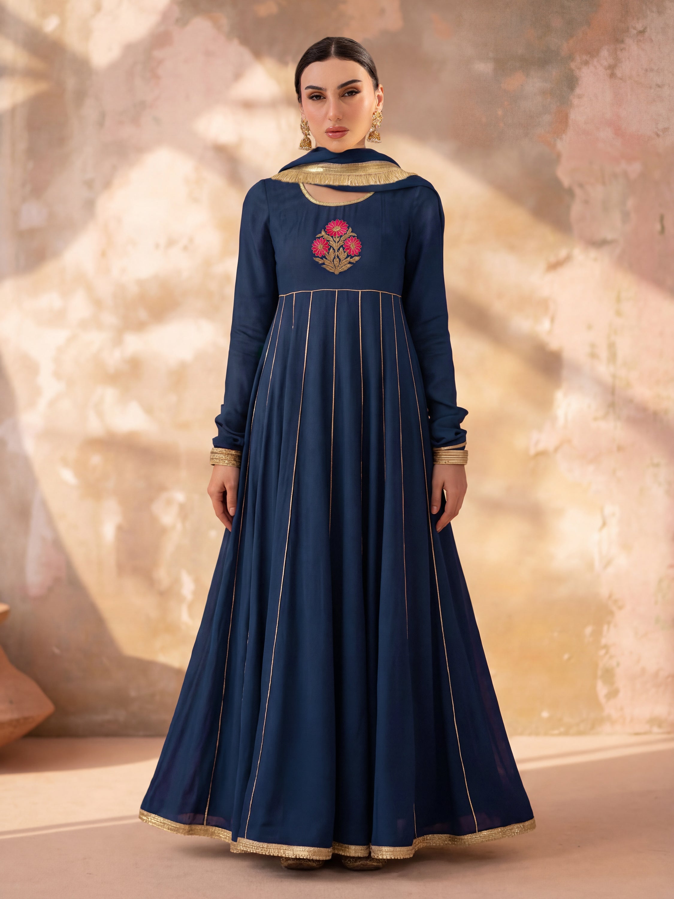 Tania - Navy