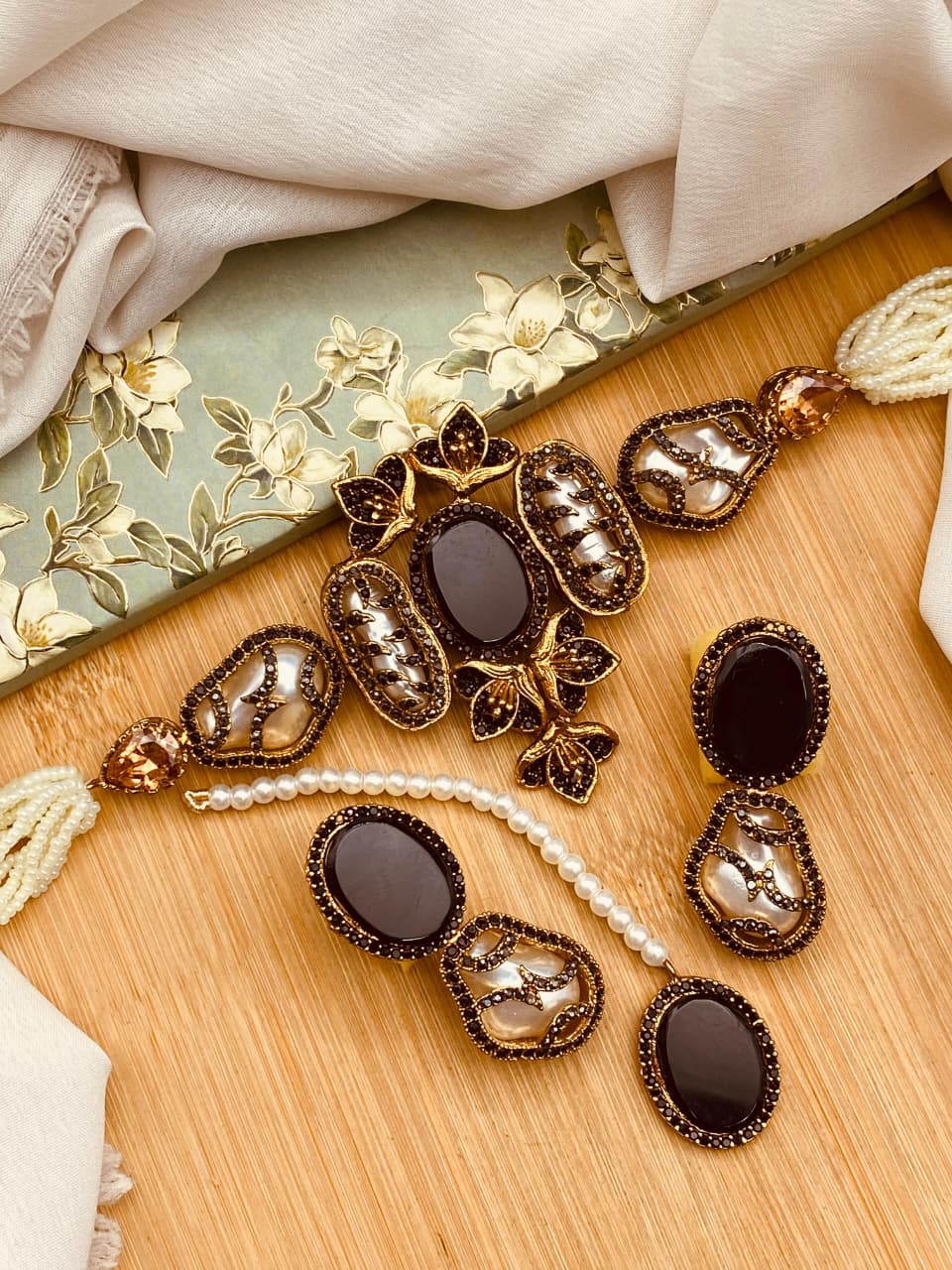 Multi-Color Kundan Style Choker & Earring Set