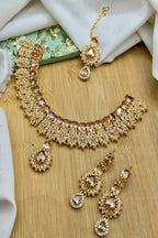 Sparkling Emerald Kundan Necklace Set
