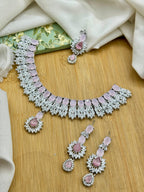 Sparkling Emerald Kundan Necklace Set