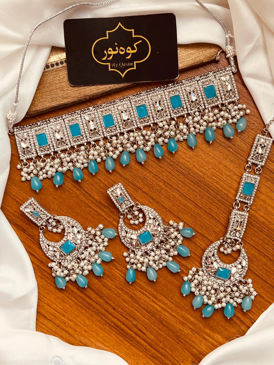 Luxury Silver Bridal Choker Set with Crystal & Pearl Detailing