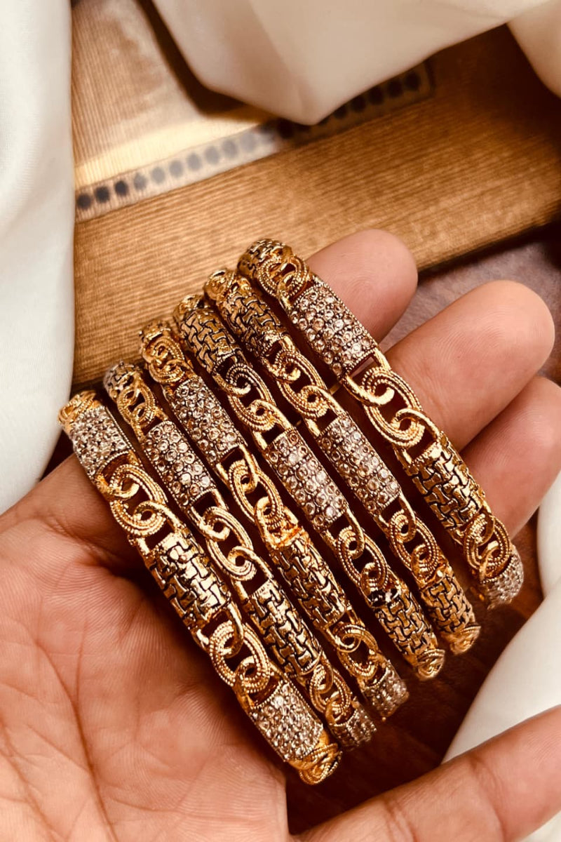 Timeless Elegance: Premium Handcrafted Link Bangles