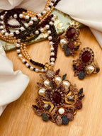 Emerald & Antique Gold Heritage Pendant Set