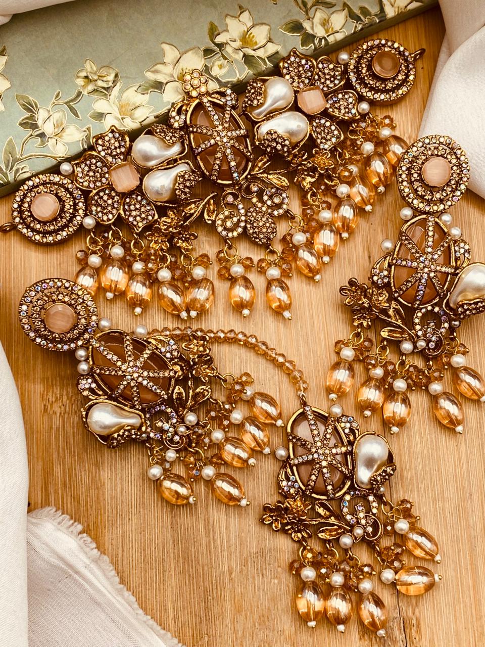 Luxury Turkish Pearl Choker Set