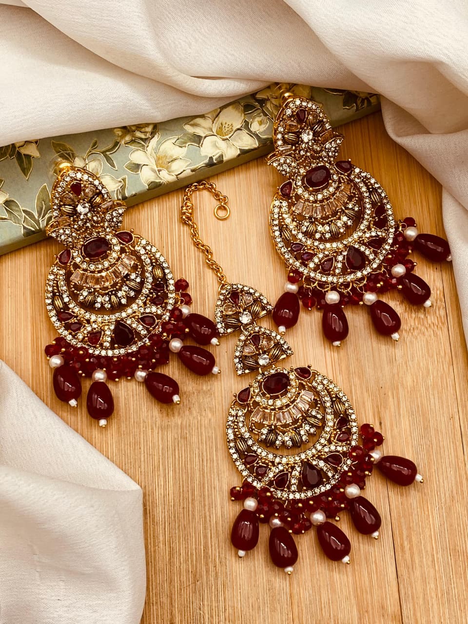 Stunning Bali Tika Set