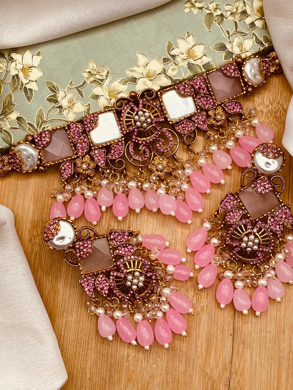 Stunning Turkish Choker Set