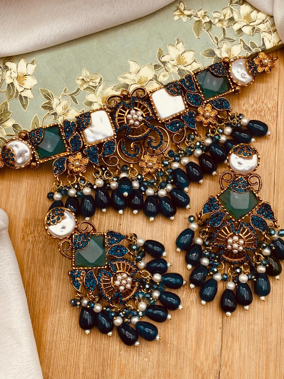 Stunning Turkish Choker Set