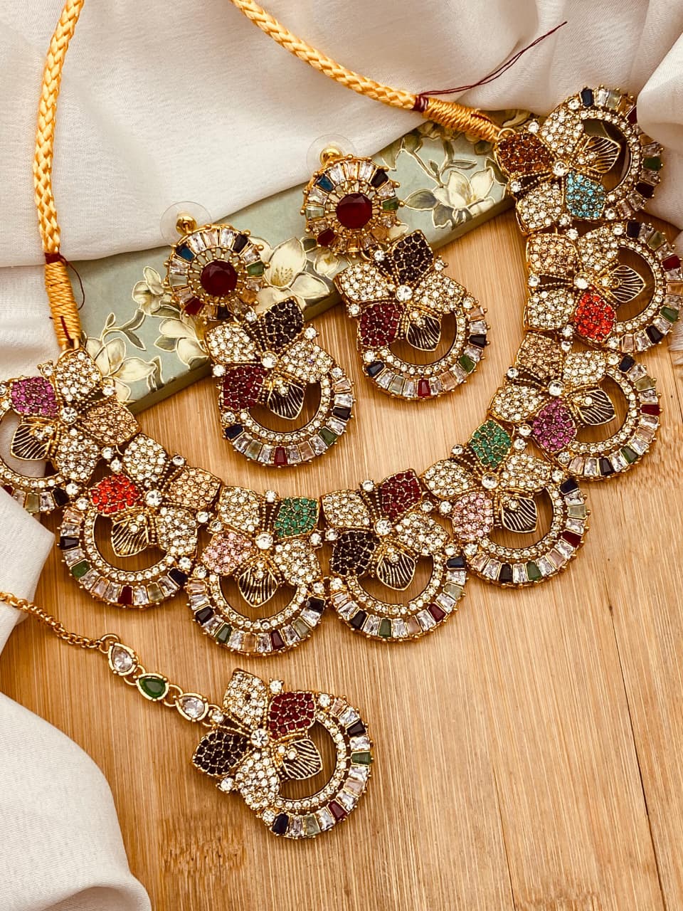 Elegant Turkish Necklace Set