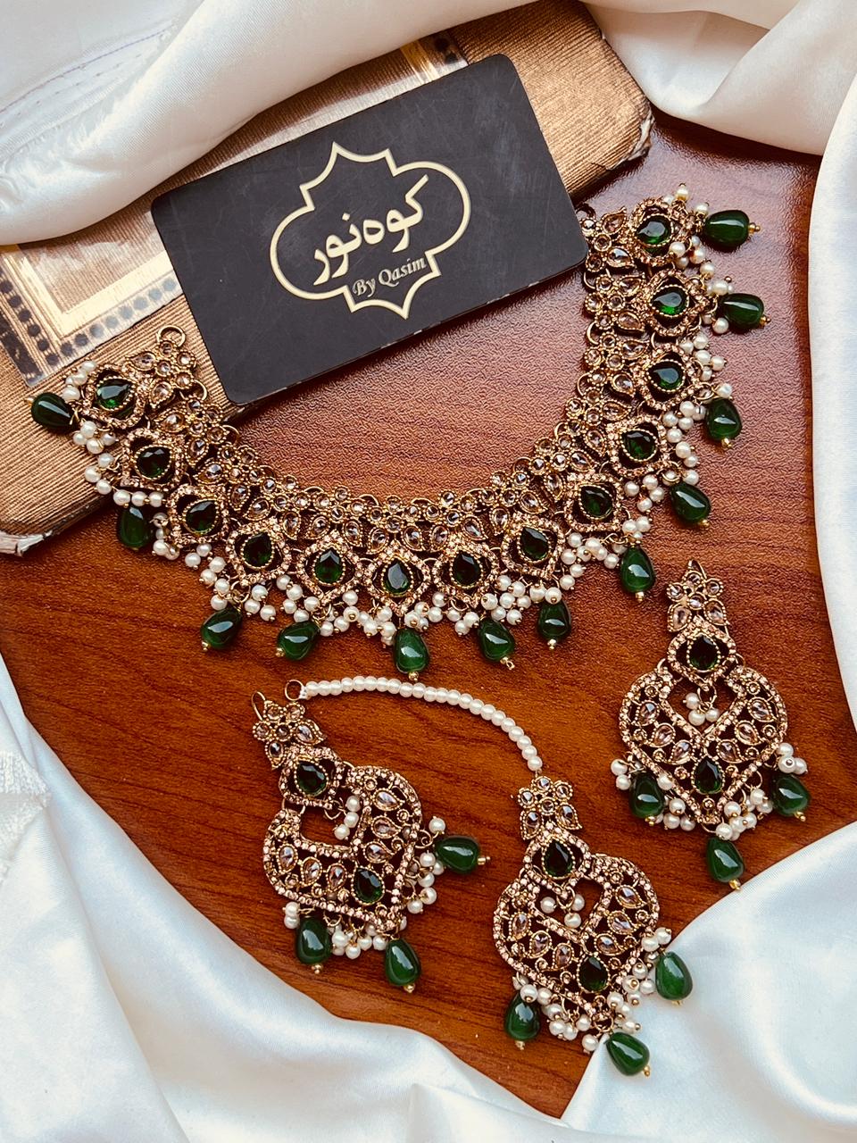 Elegant Partywear Set - Women's Jewelry