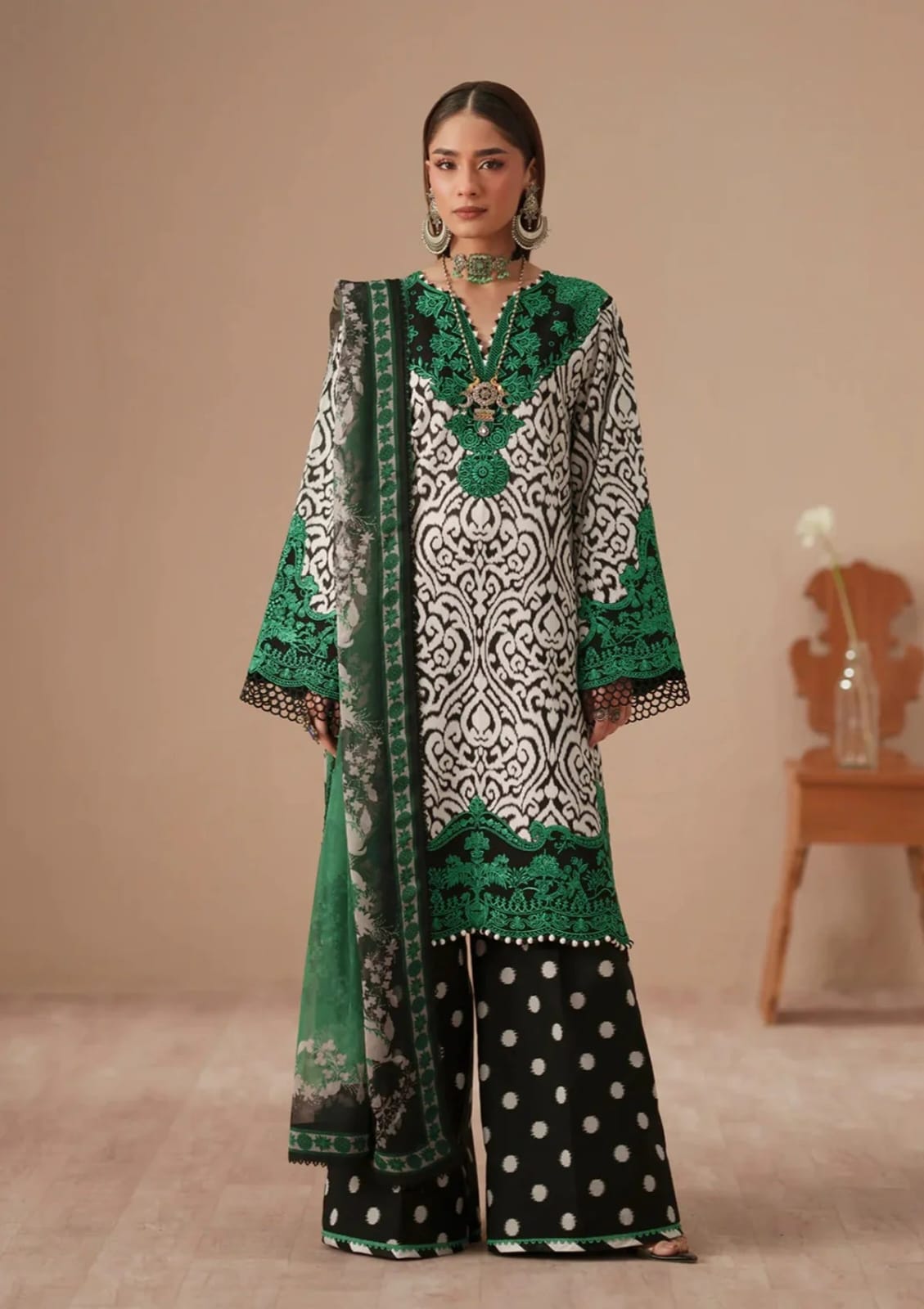 03-Piece Lawn Suit With Chiffon Dupatta | Ready To Wear