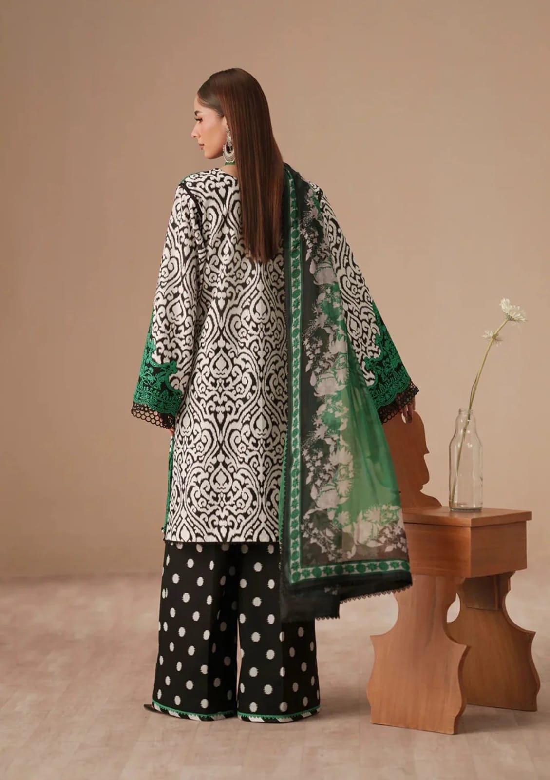 03-Piece Lawn Suit With Chiffon Dupatta | Ready To Wear