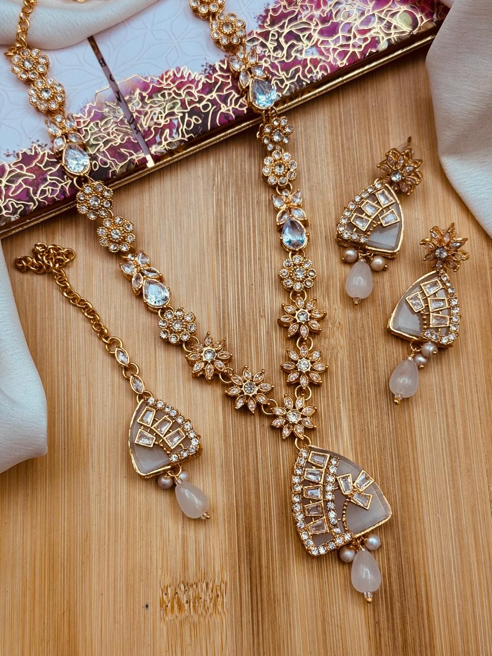 Egyptian Mala Earring Teka Set
