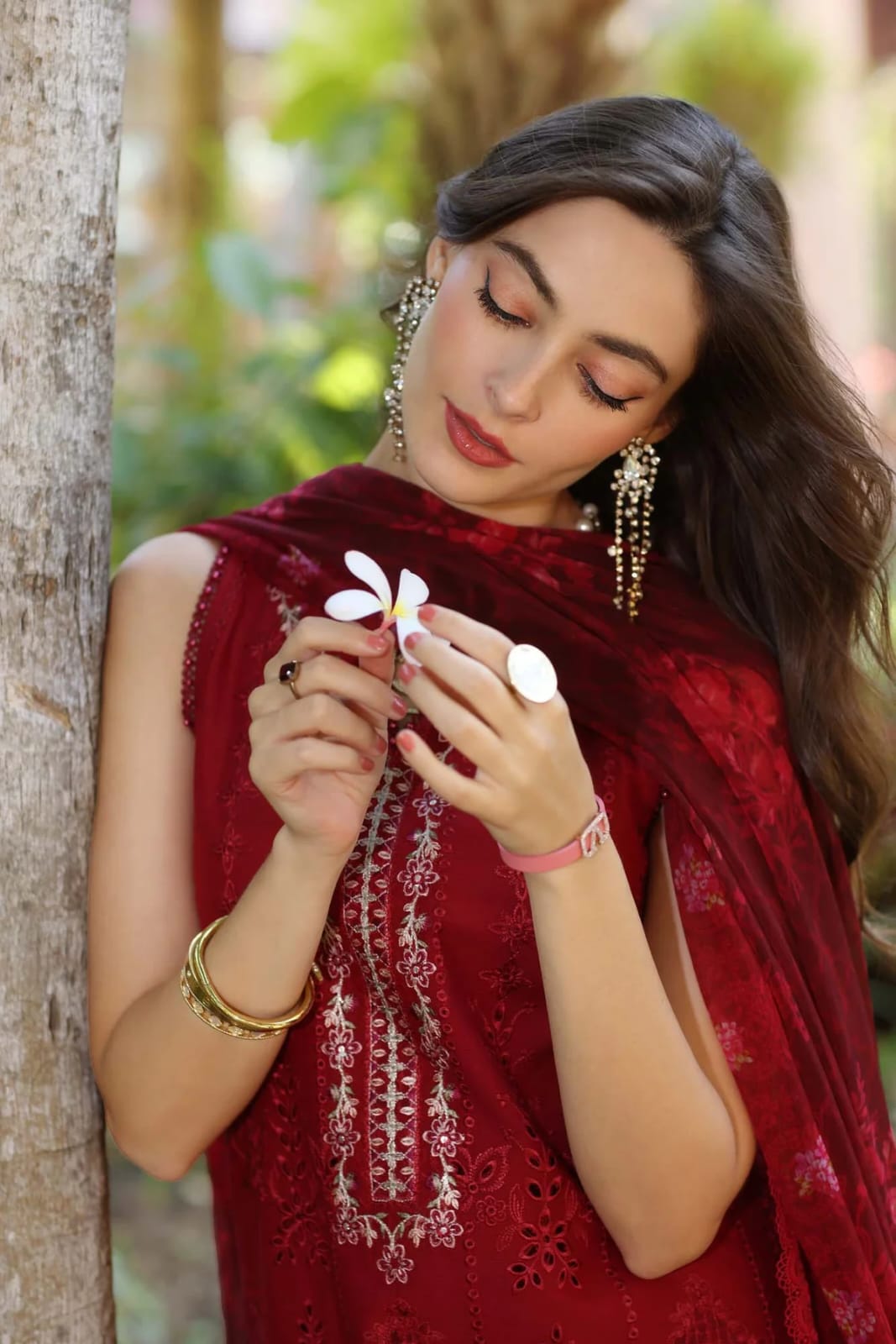 03-Piece Embroidered Lawn Suit With Chiffon Dupatta | Ready To Wear