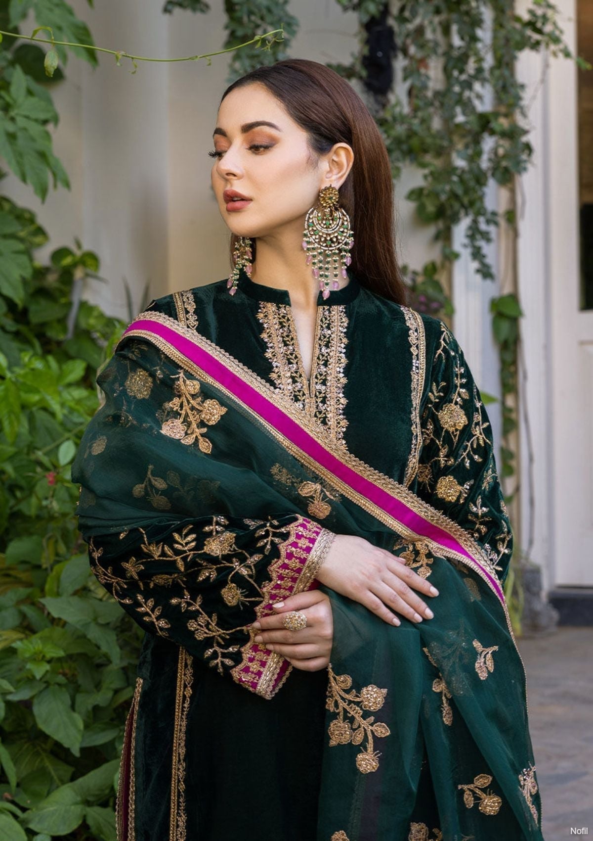 03-PIECE STITCHED VELVET SUIT READY TO WEAR