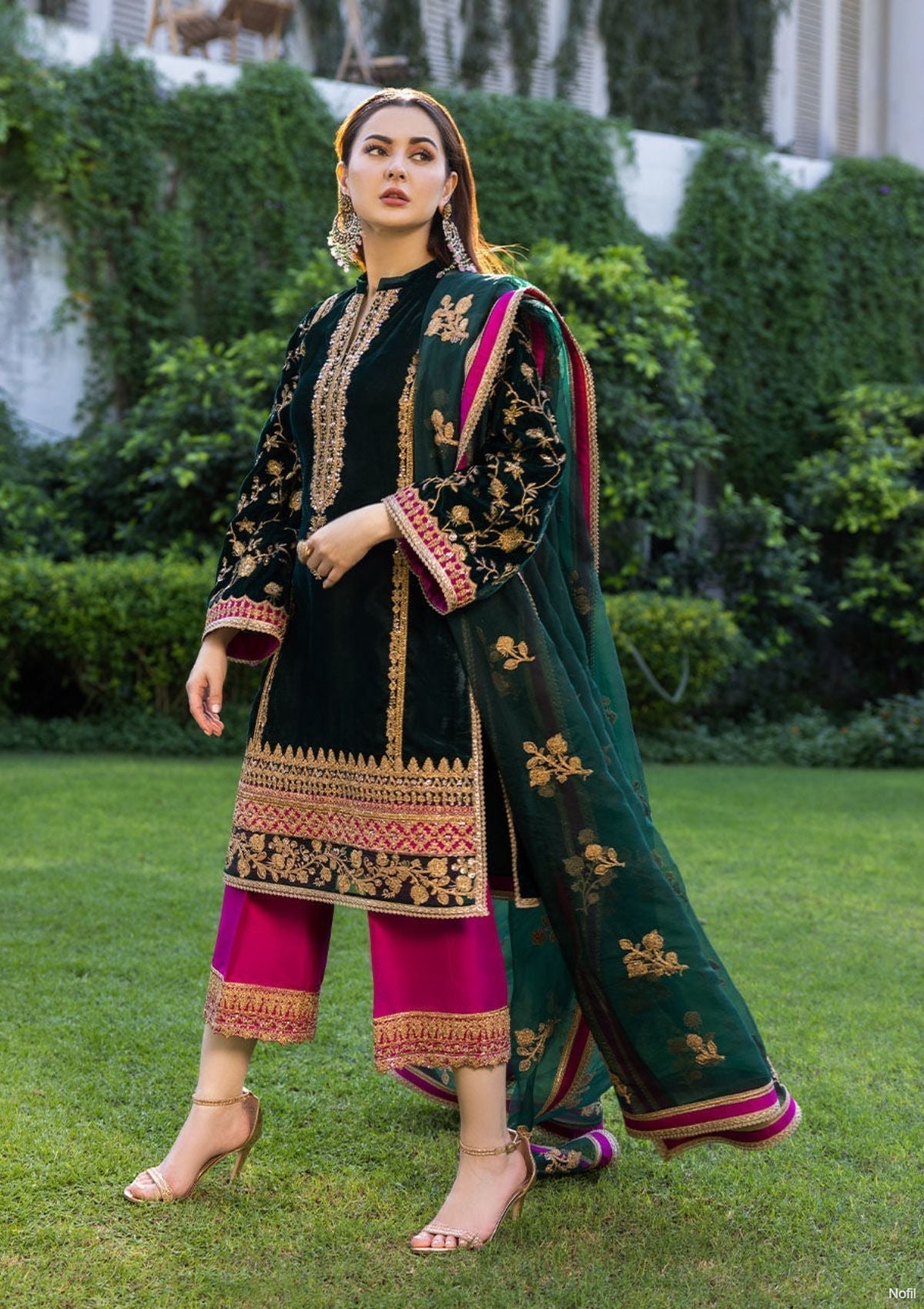 03-PIECE STITCHED VELVET SUIT READY TO WEAR