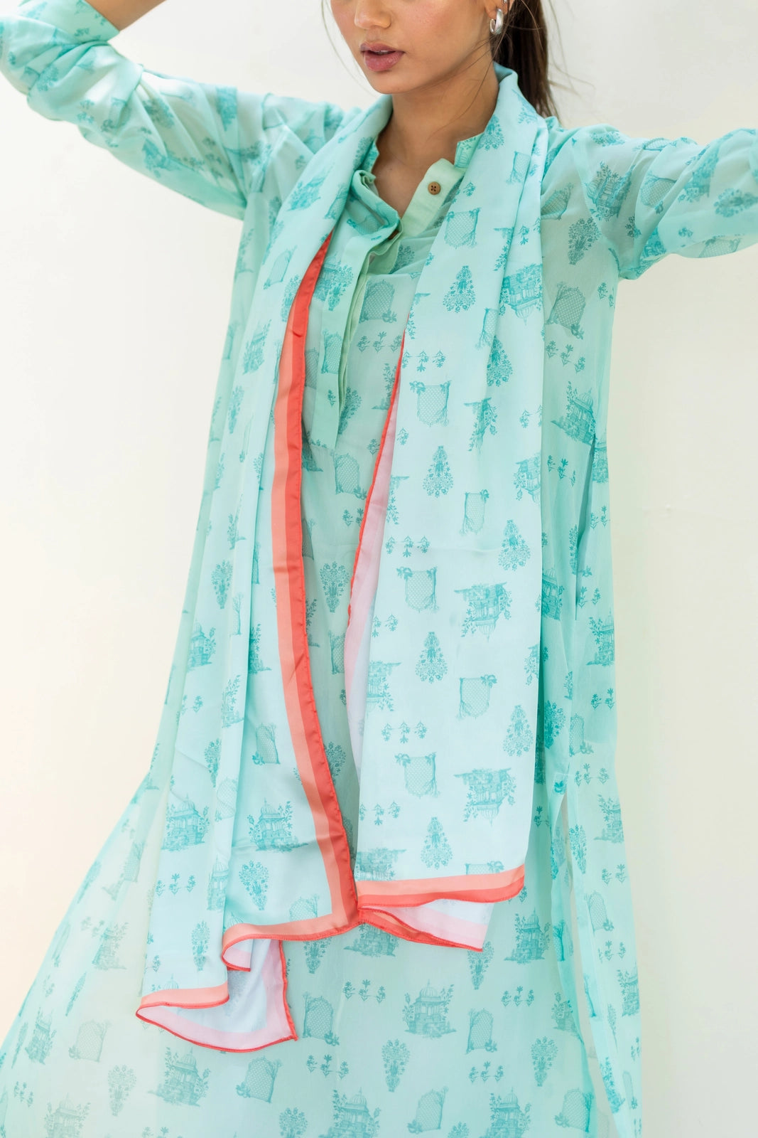 The Mughal Scarf