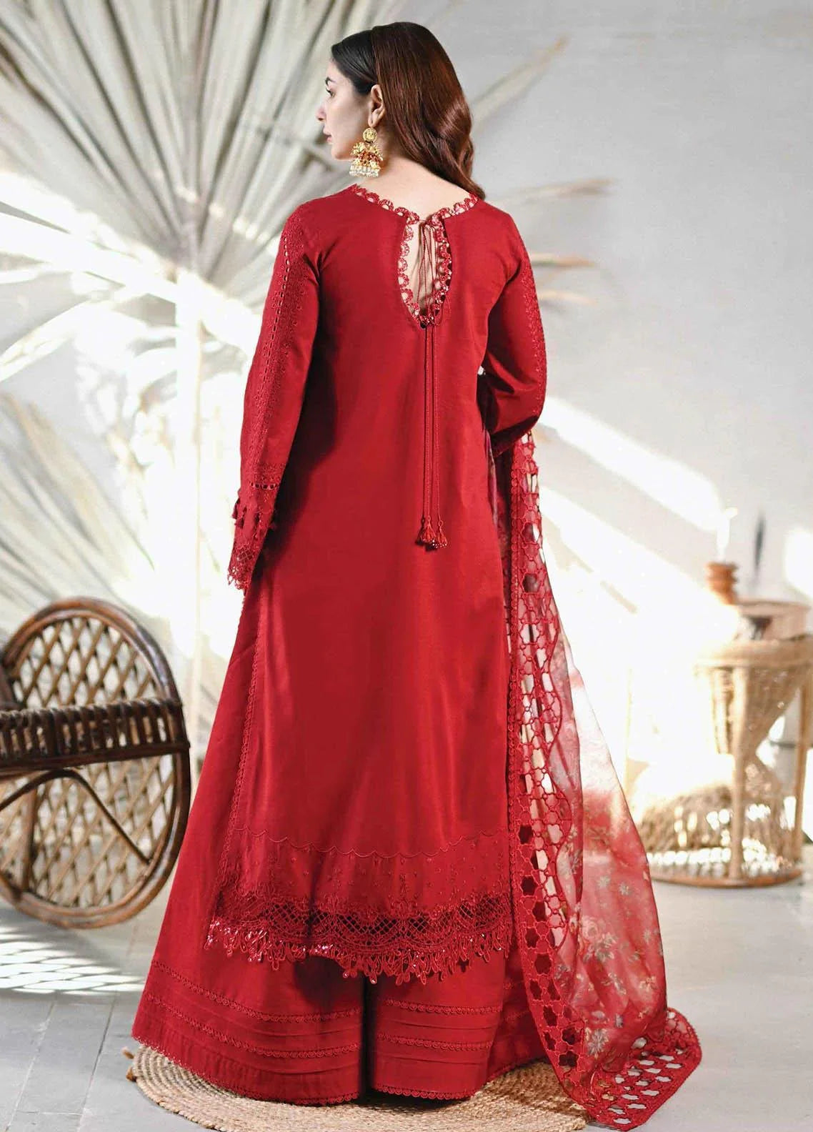 03-Piece Heavy Embroidered Lawn With Organza Dupatta - Ready To Wear
