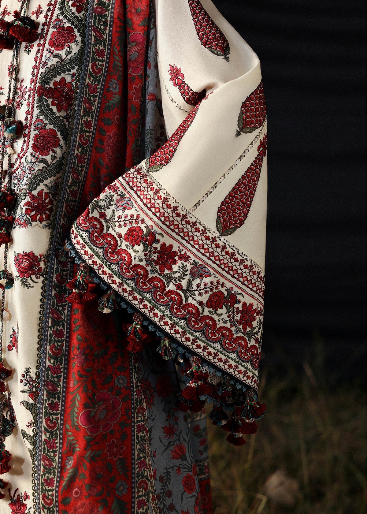 03-Piece Embroidered Lawn Suit With Printed Silk Dupatta | Ready To Wear